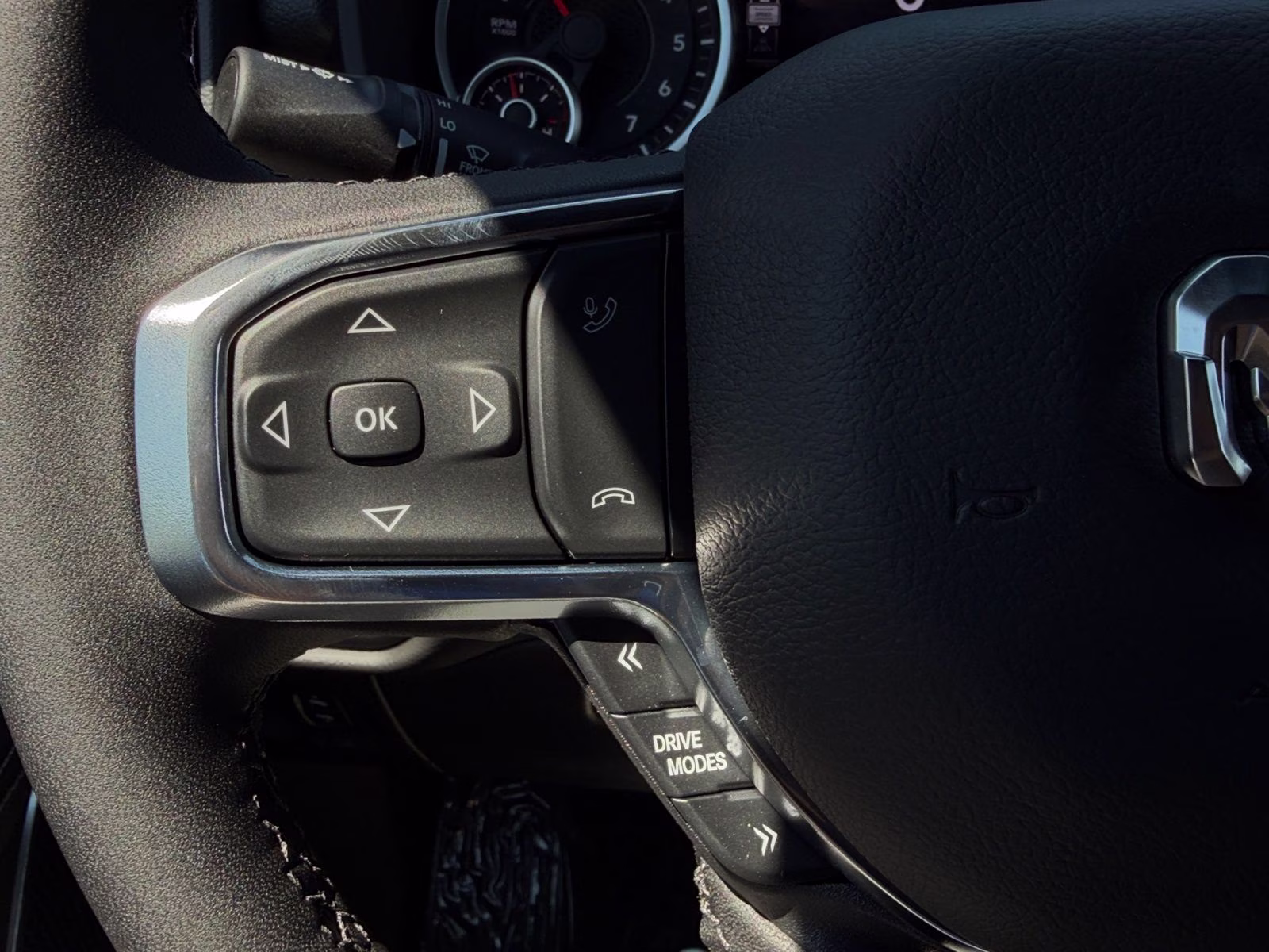 2026 Diamond Black Crystal Pearlcoat Ram 1500 Laramie 4X4 Truck