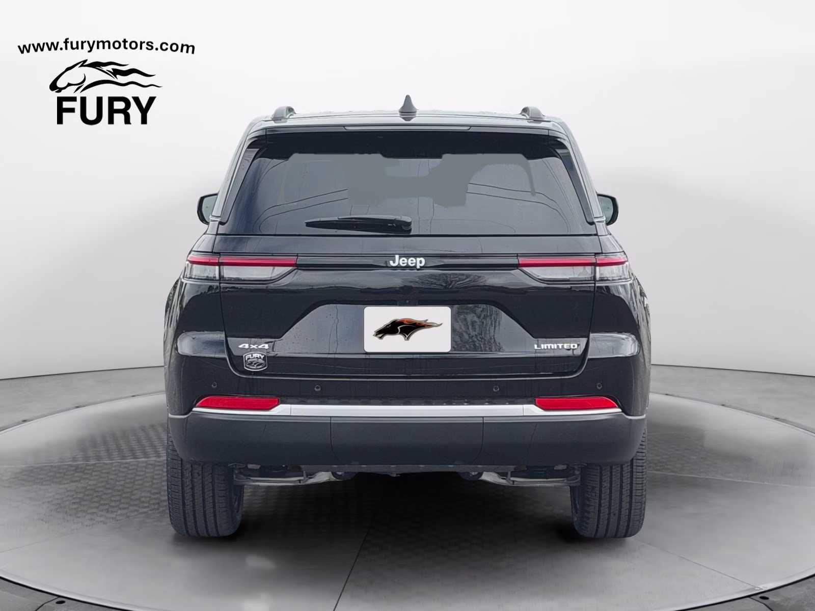 2026 Diamond Black Crystal Pearlcoat Jeep Grand Cherokee Limited 4X4 SUV