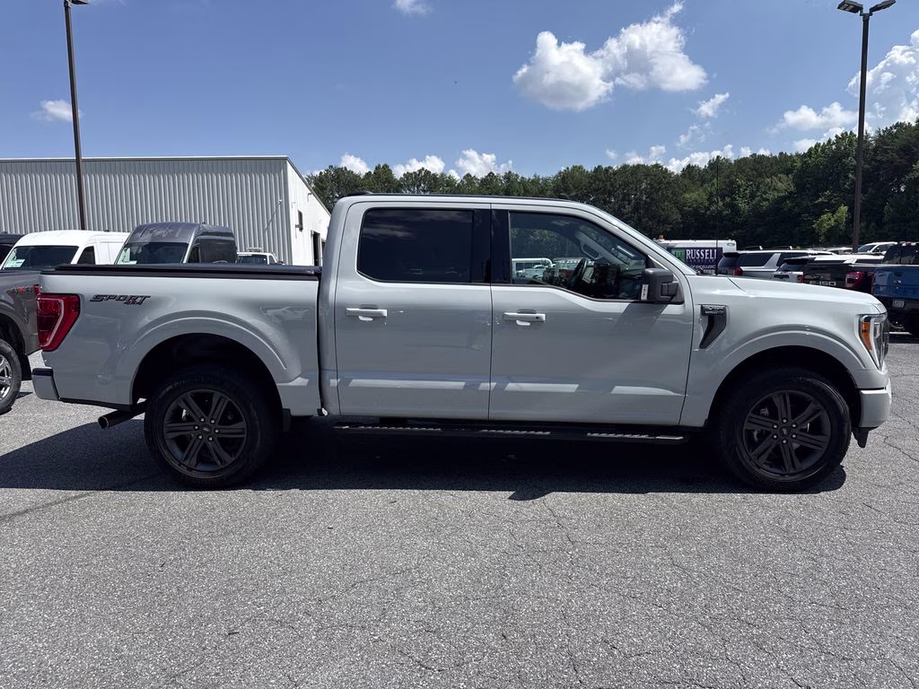 2023 Avalanche Ford F-150 XLT 4X4 Truck