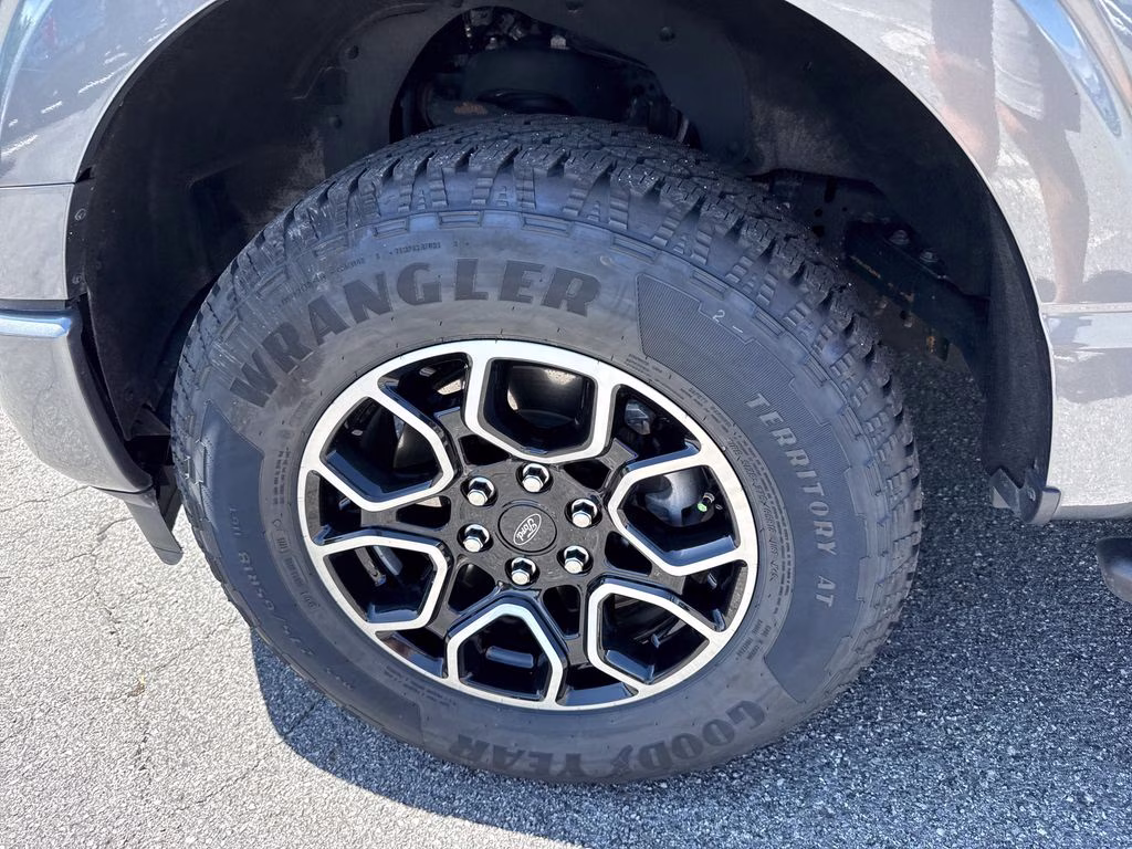 2023 Carbonized Gray Metallic Ford F-150 XLT 4X4 Truck