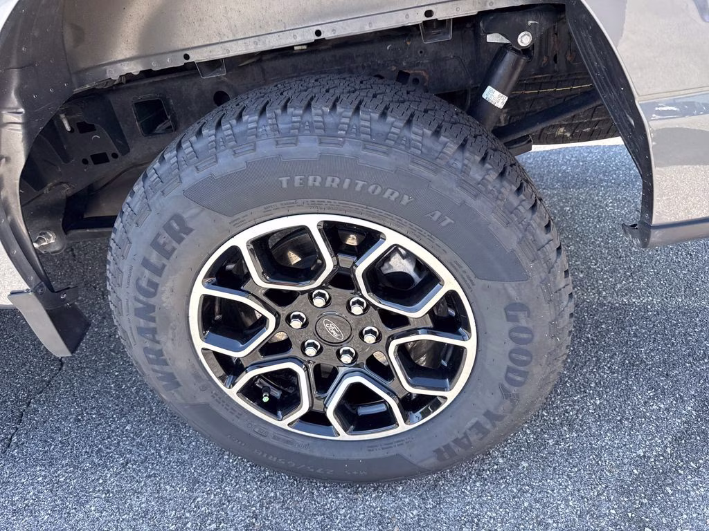 2023 Carbonized Gray Metallic Ford F-150 XLT 4X4 Truck