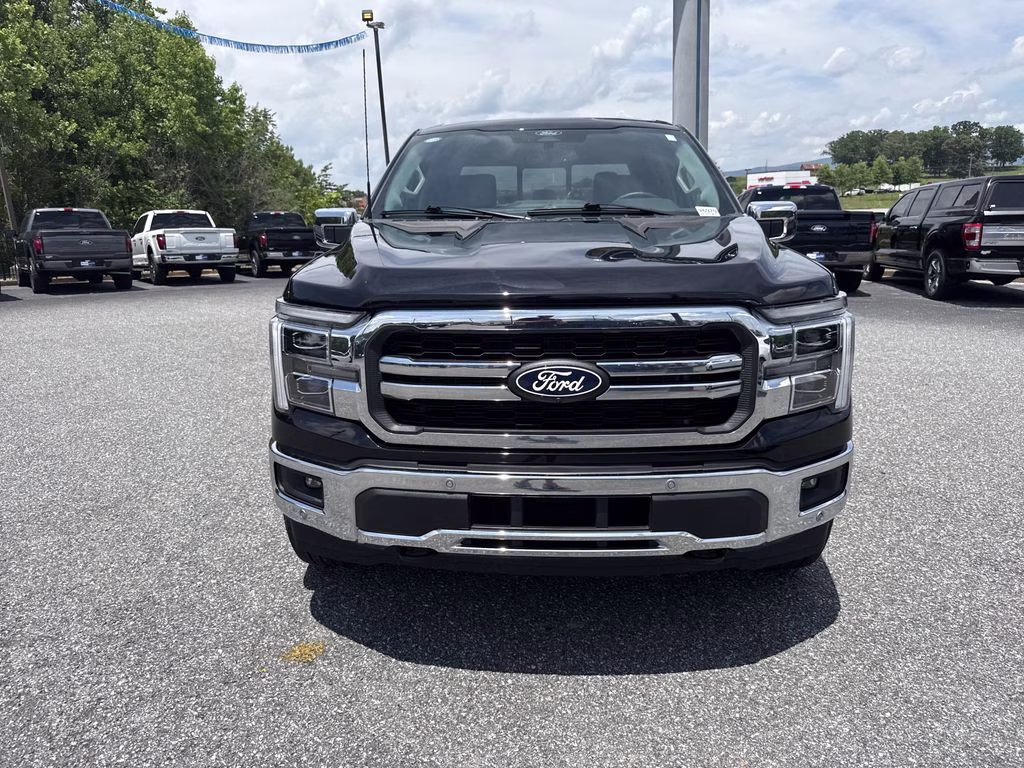 2025 Black Metallic Ford F-150 Lariat 4X4 Truck