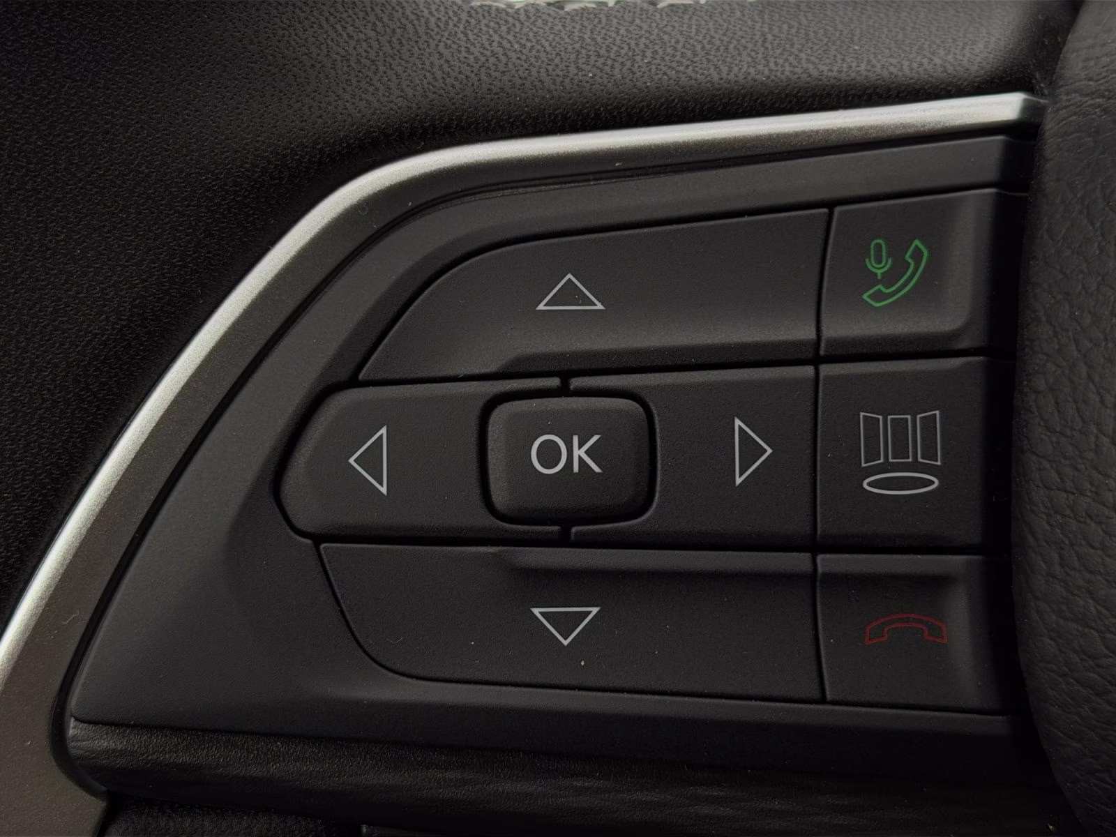 2026 Silver Zynith Jeep Grand Cherokee L Laredo 4X4 SUV