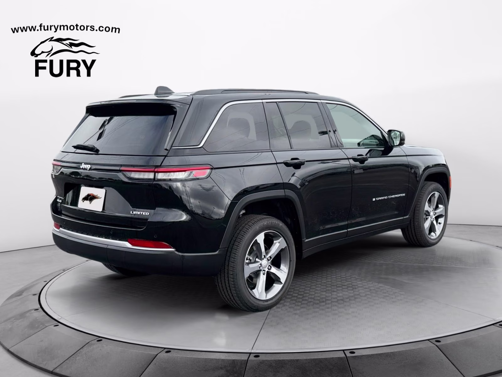 2026 Diamond Black Crystal Pearlcoat Jeep Grand Cherokee Limited 4X4 SUV