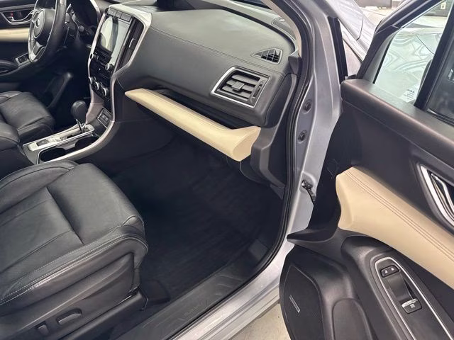 2020 Ice Silver Metallic Subaru Ascent Limited AWD SUV