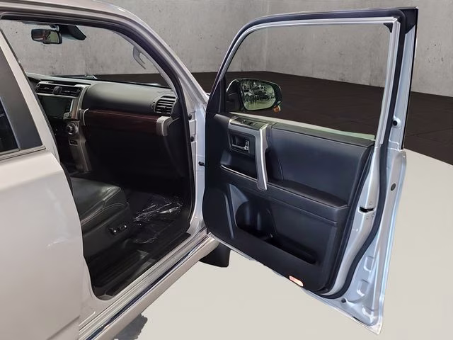 2020 Classic Silver Metallic Toyota 4Runner Limited 4X4 SUV