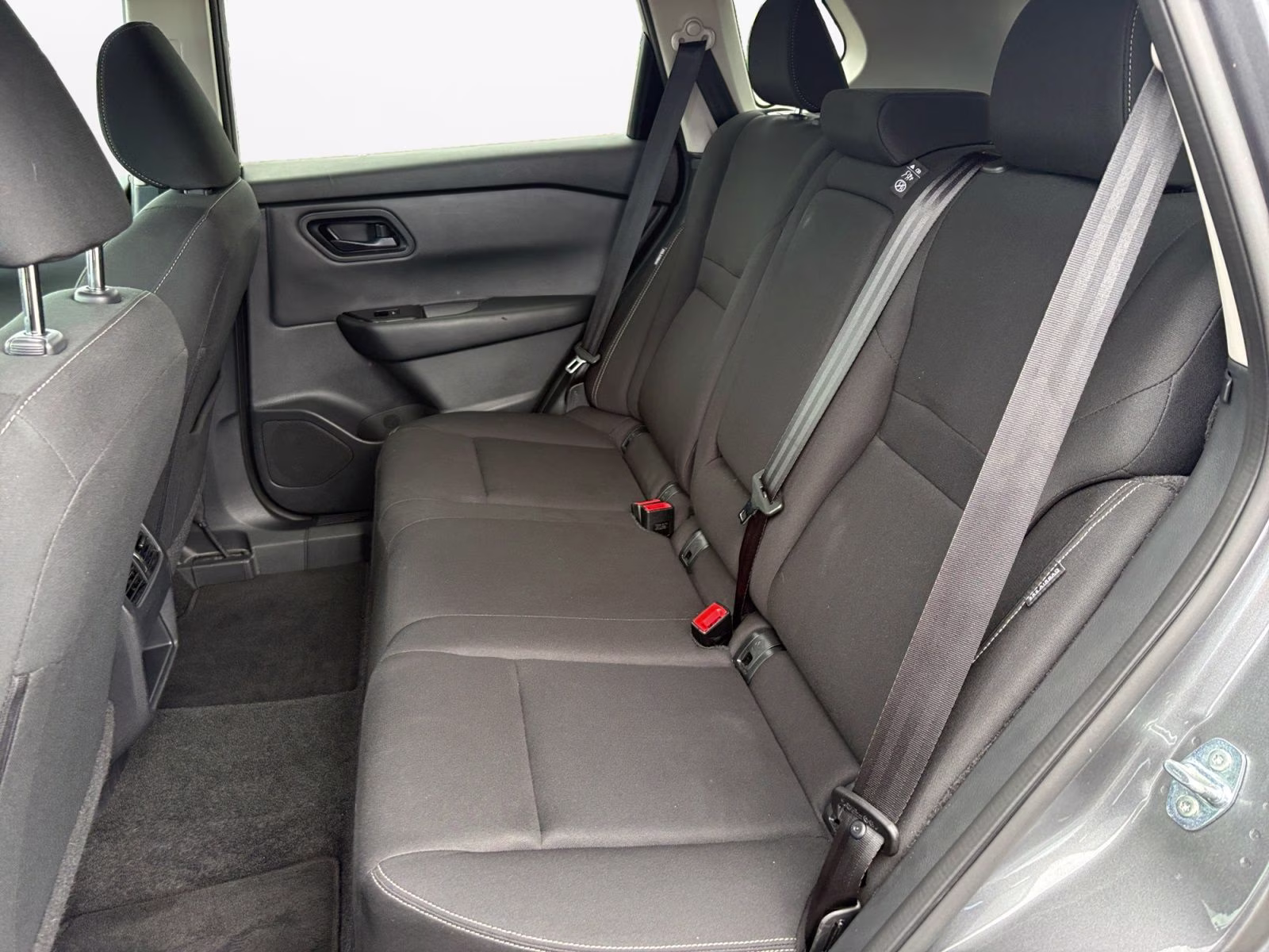 2024 Gun Metallic Nissan Rogue S FWD SUV