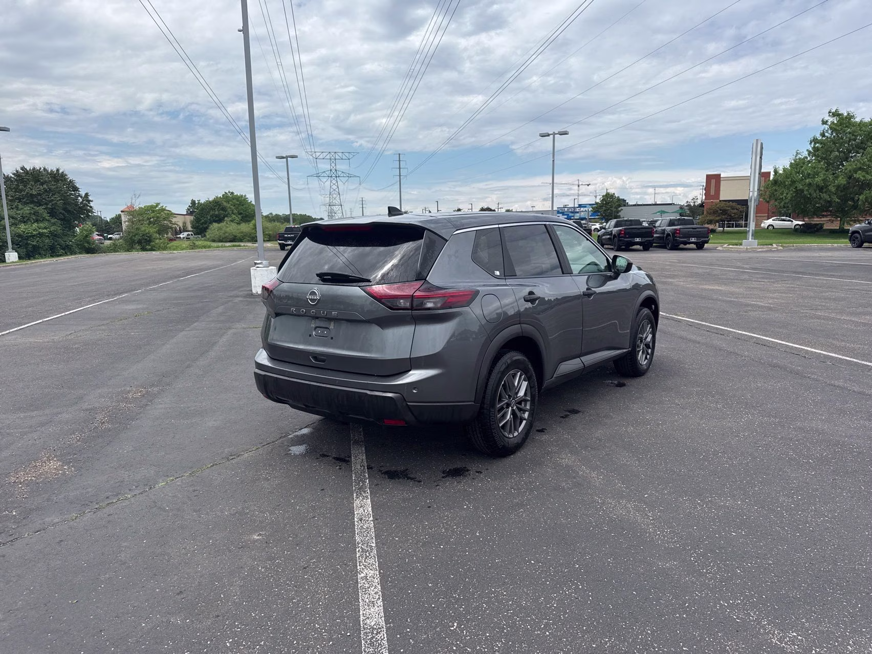 2024 Gun Metallic Nissan Rogue S FWD SUV