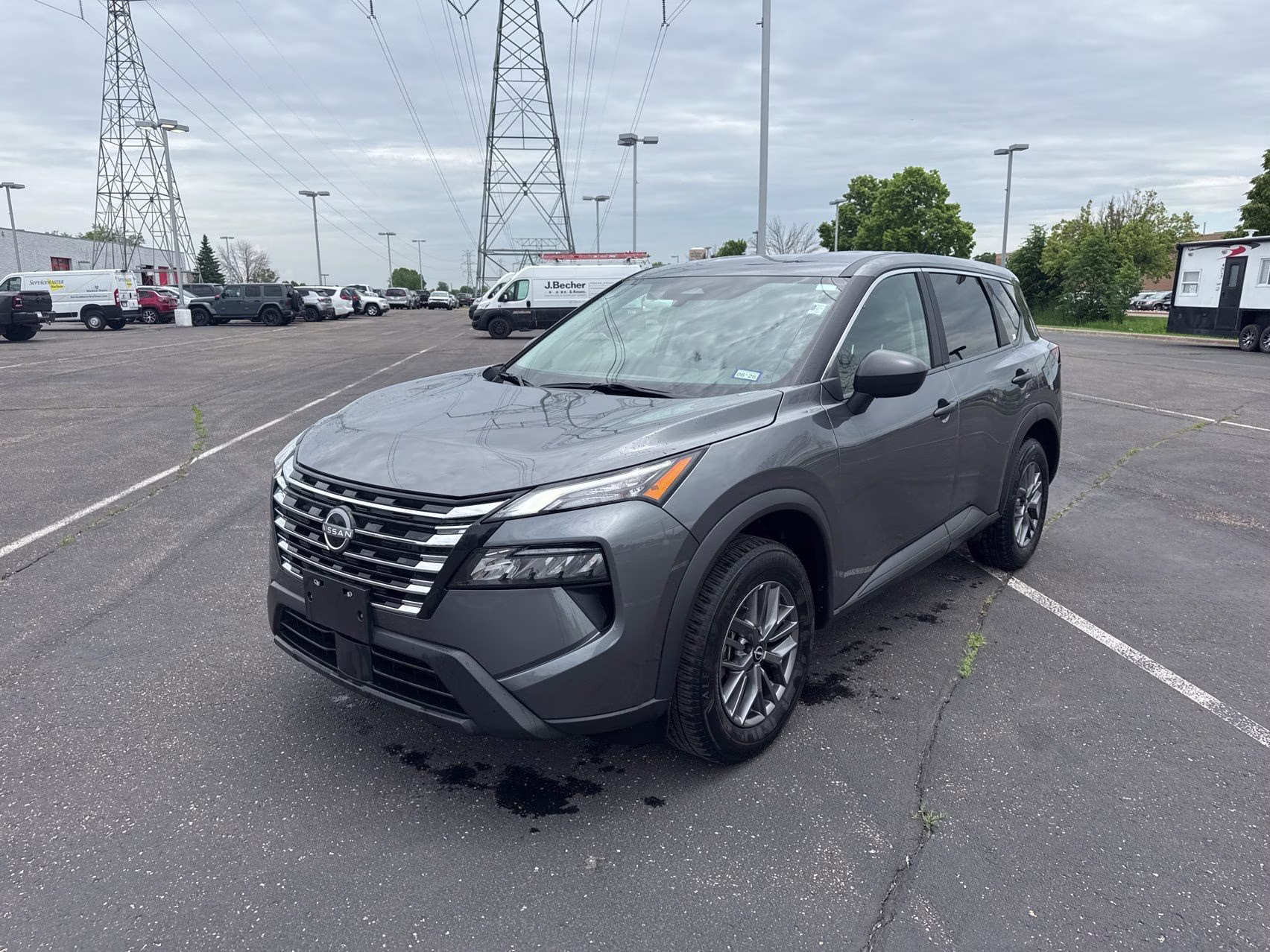 2024 Gun Metallic Nissan Rogue S FWD SUV