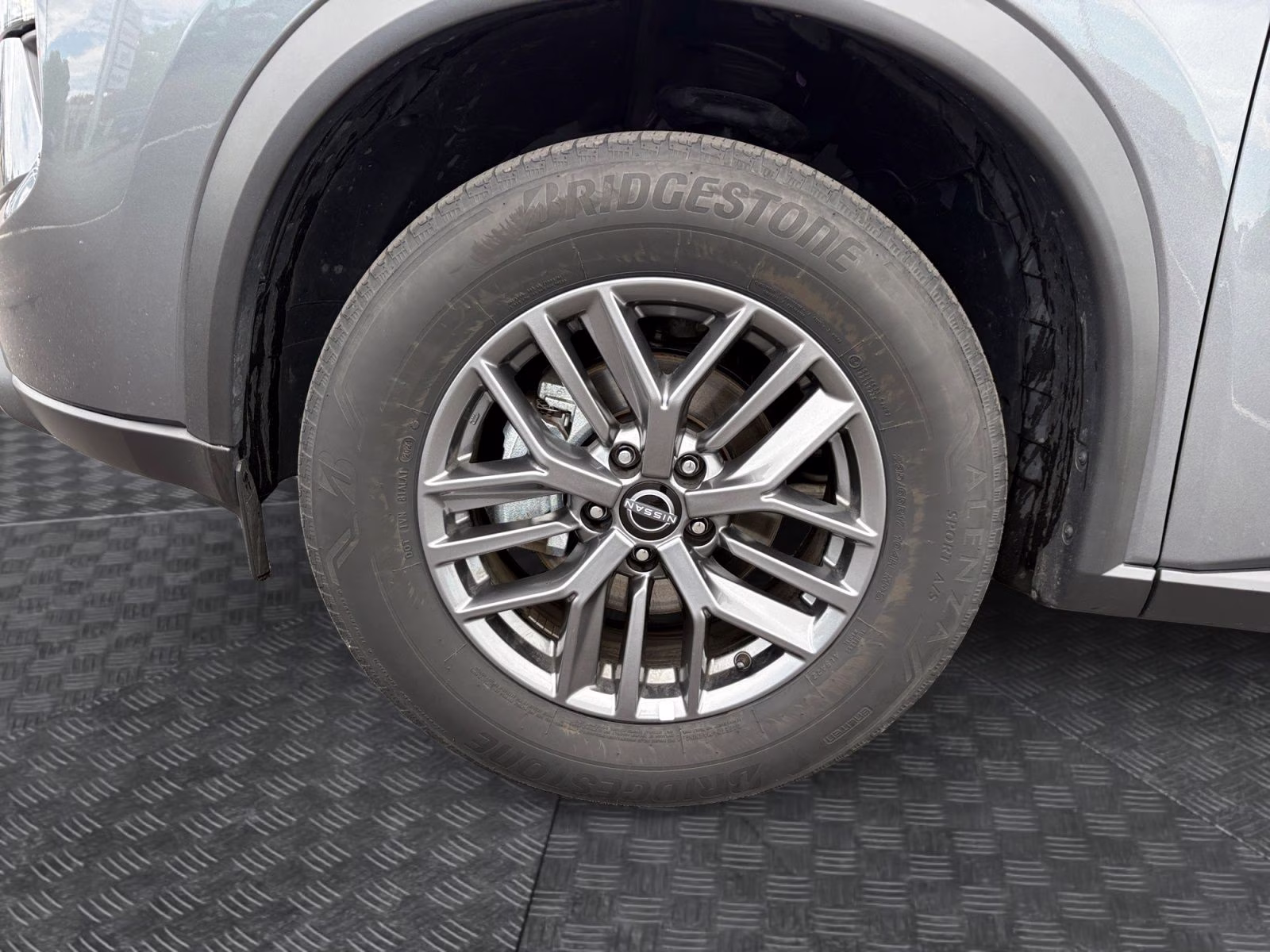 2024 Gun Metallic Nissan Rogue S FWD SUV