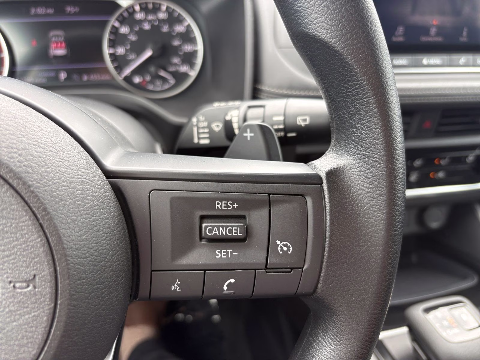 2024 Gun Metallic Nissan Rogue S FWD SUV