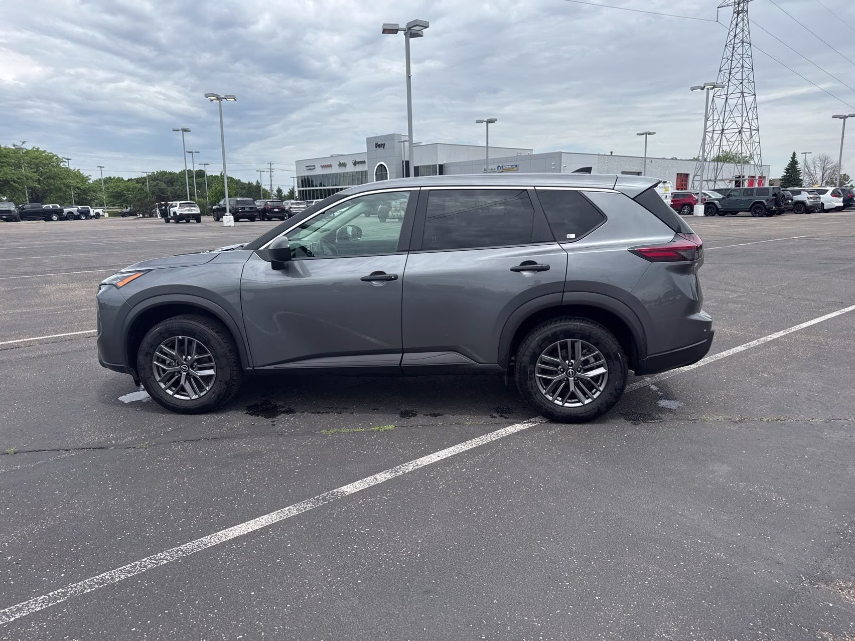 2024 Gun Metallic Nissan Rogue S FWD SUV