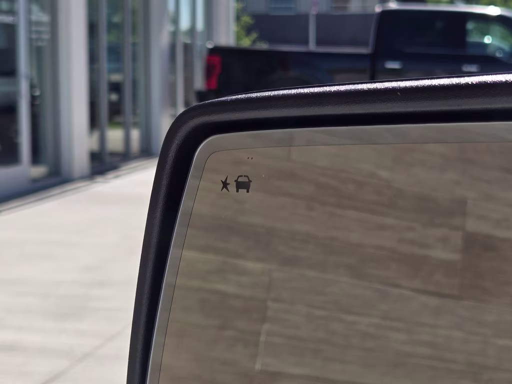 2022 Summit White GMC Sierra 1500 AT4 4X4 Truck