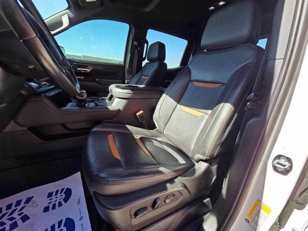 2022 Summit White GMC Sierra 1500 AT4 4X4 Truck