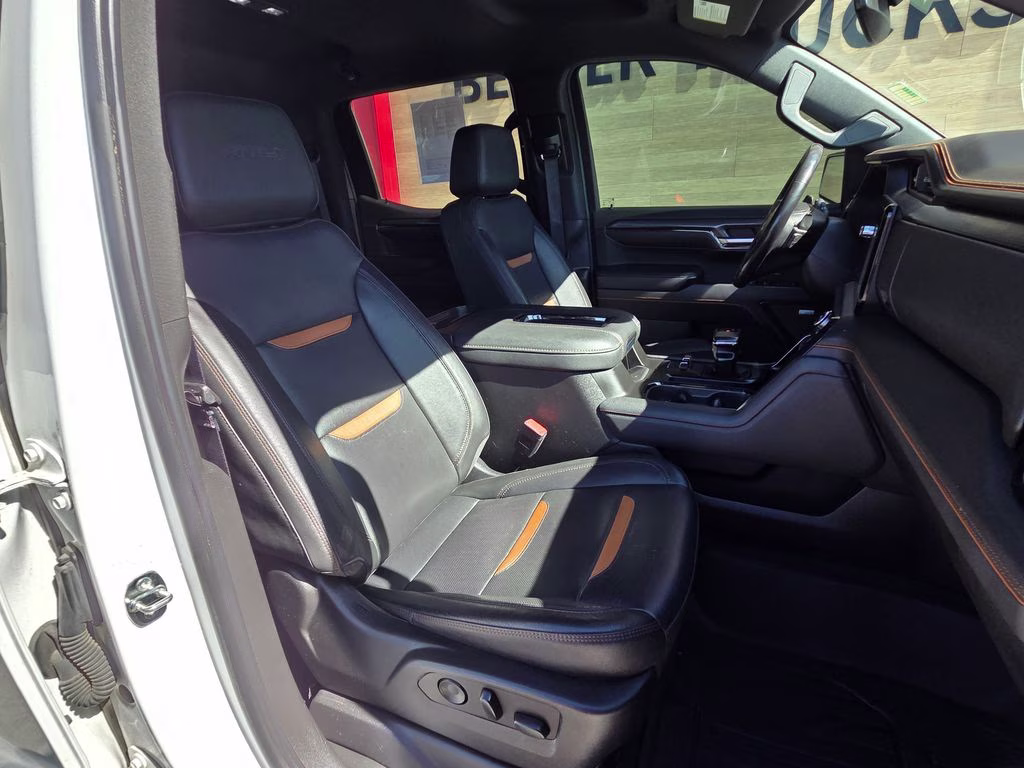 2022 Summit White GMC Sierra 1500 AT4 4X4 Truck
