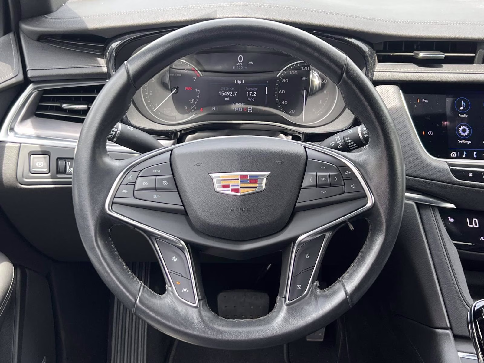 2023 Argent Silver Metallic Cadillac XT5 Luxury AWD SUV