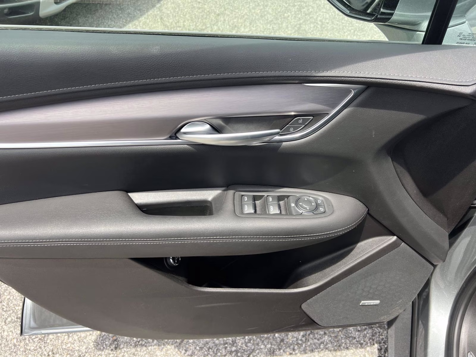 2023 Argent Silver Metallic Cadillac XT5 Luxury AWD SUV