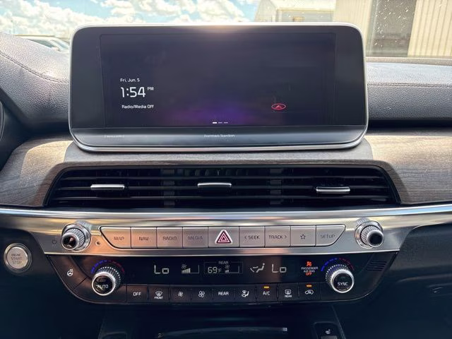 2022 Everlasting Silver Kia Telluride SX AWD SUV