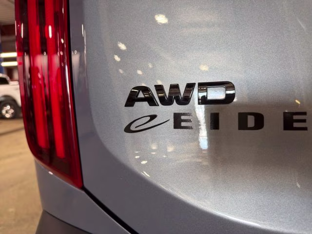2022 Everlasting Silver Kia Telluride SX AWD SUV