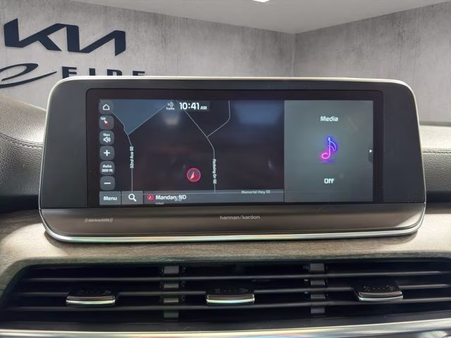 2022 Everlasting Silver Kia Telluride SX AWD SUV