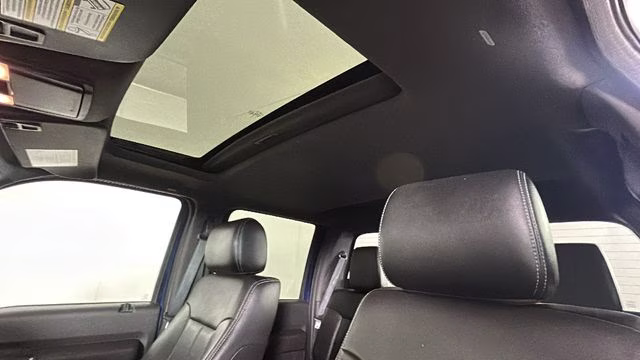 2016 Blue Ford Super Duty F-350 SRW Lariat 4X4 Truck