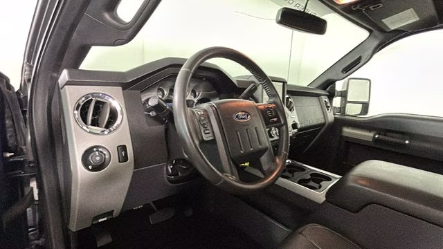 2016 Blue Ford Super Duty F-350 SRW Lariat 4X4 Truck