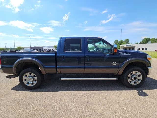 2016 Blue Ford Super Duty F-350 SRW Lariat 4X4 Truck