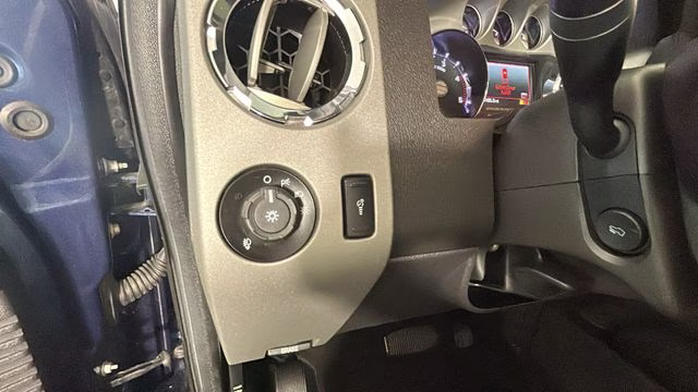 2016 Blue Ford Super Duty F-350 SRW Lariat 4X4 Truck