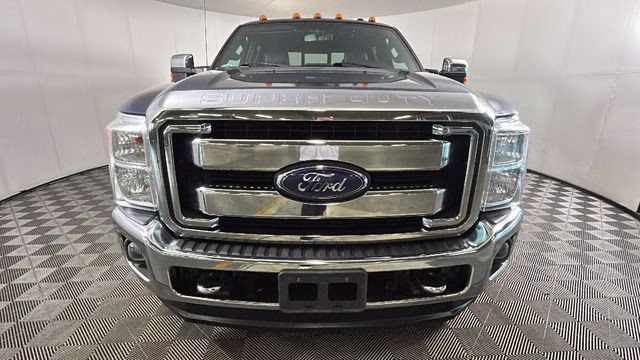 2016 Blue Ford Super Duty F-350 SRW Lariat 4X4 Truck