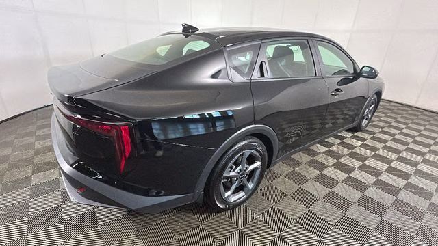 2025 Aurora Black Pearl Kia K4 LXS FWD Sedan