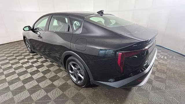 2025 Aurora Black Pearl Kia K4 LXS FWD Sedan