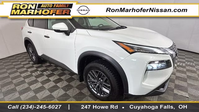 2021 Glacier White Nissan Rogue S FWD SUV