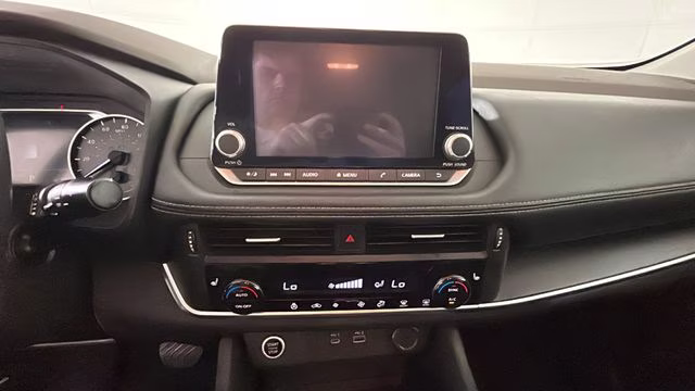 2021 Glacier White Nissan Rogue S FWD SUV