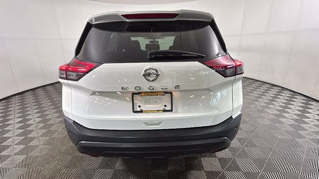 2021 Glacier White Nissan Rogue S FWD SUV