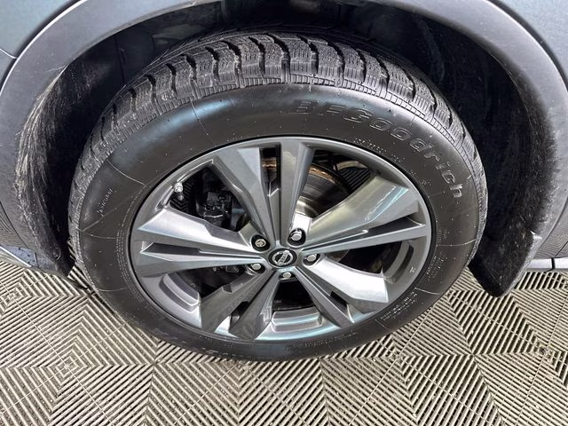 2019 Gun Metallic Nissan Murano Platinum AWD SUV