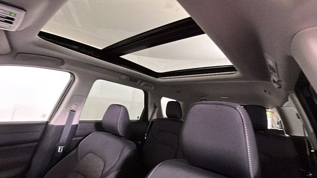 2024 Pearl White Tricoat Nissan Pathfinder SV 4X4 SUV