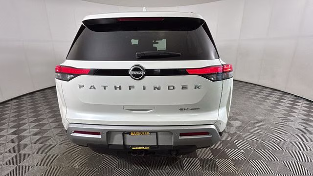 2024 Pearl White Tricoat Nissan Pathfinder SV 4X4 SUV