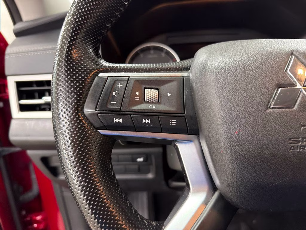 2024 Red Diamond Mitsubishi Outlander SE AWD SUV