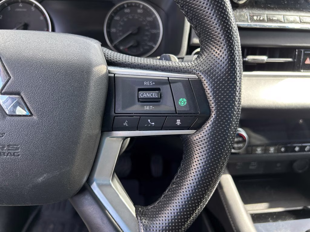 2024 Red Diamond Mitsubishi Outlander SE AWD SUV