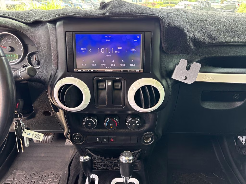 2016 Bright White Clearcoat Jeep Wrangler Black Bear 4X4 SUV