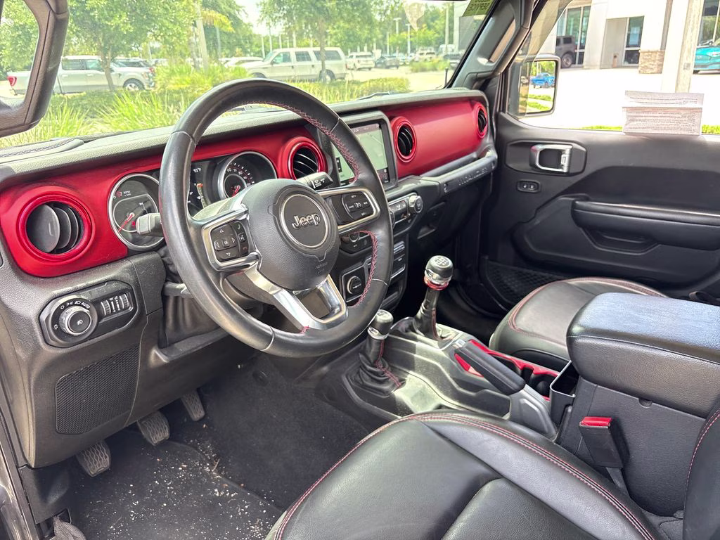 2018 Granite Crystal Metallic Clearcoat Jeep Wrangler Rubicon 4X4 SUV