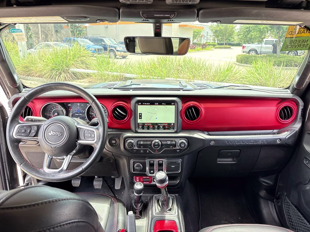 2018 Granite Crystal Metallic Clearcoat Jeep Wrangler Rubicon 4X4 SUV