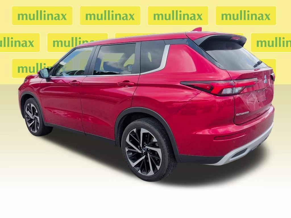 2024 Red Diamond Mitsubishi Outlander SE AWD SUV