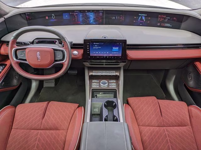 2025 White Platinum Clearcoat Metallic Lincoln Nautilus Black Label AWD SUV