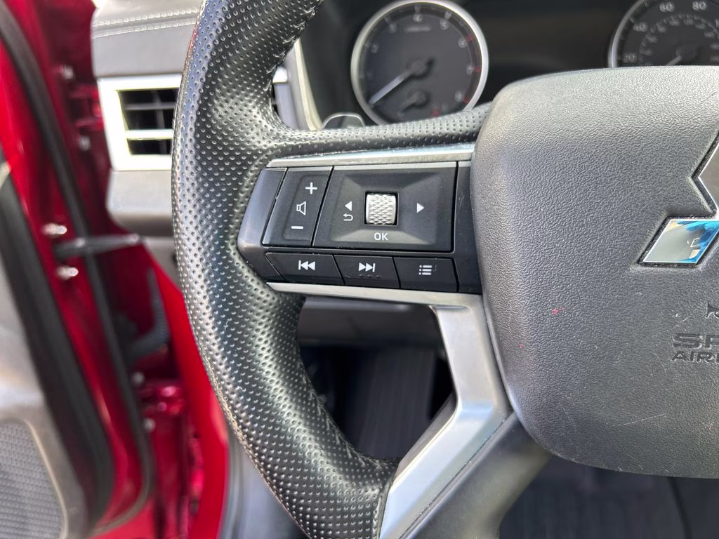 2024 Red Diamond Mitsubishi Outlander SE AWD SUV