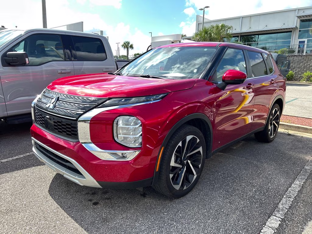 2024 Red Diamond Mitsubishi Outlander SE AWD SUV