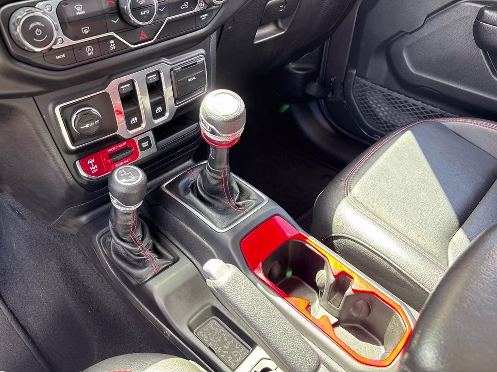2018 Granite Crystal Metallic Clearcoat Jeep Wrangler Rubicon 4X4 SUV