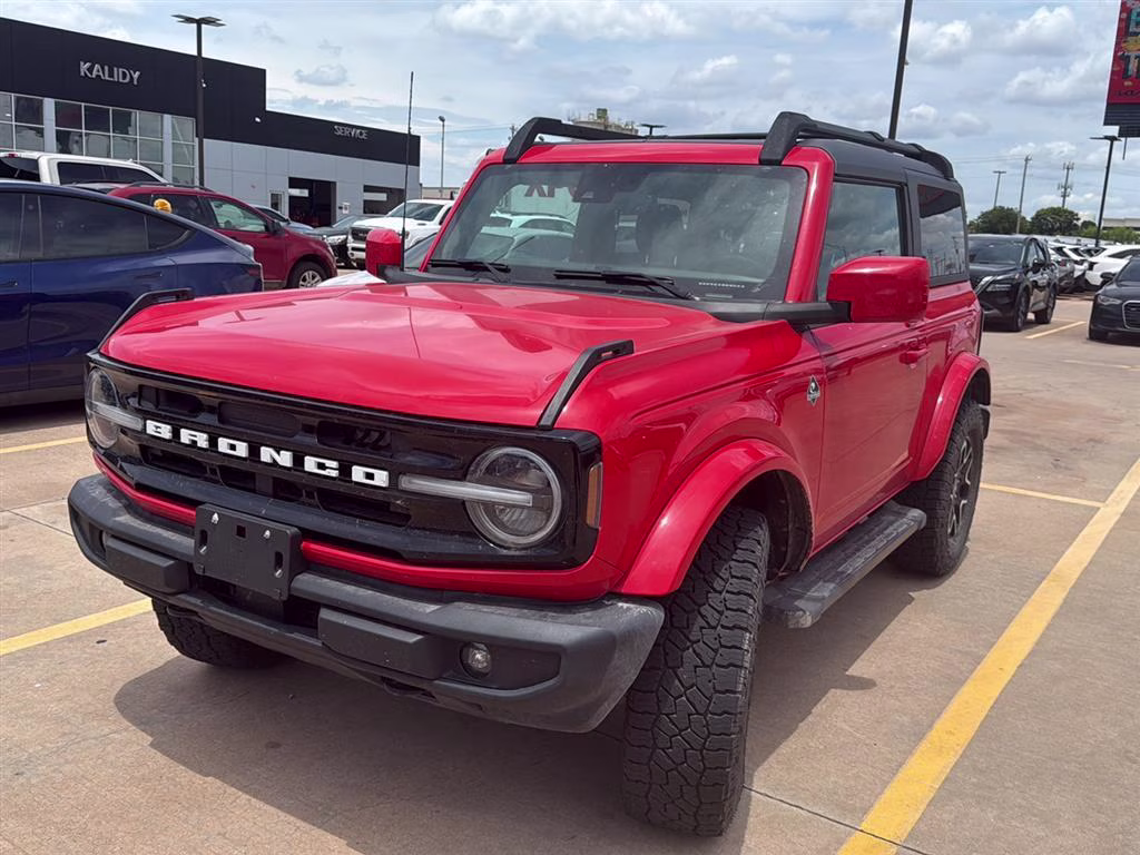 2023 Race Red Ford Bronco Outer Banks 4X4 SUV