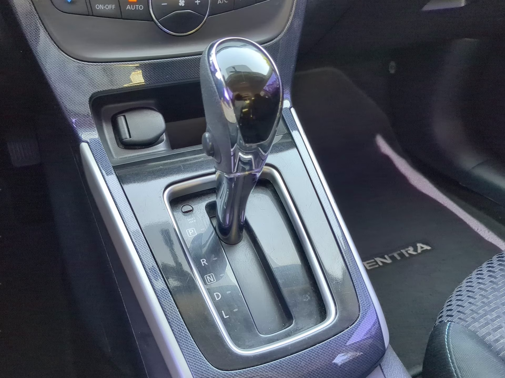 2019 Super Black Nissan Sentra SR FWD Sedan