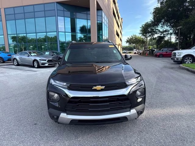 2022 Mosaic Black Metallic Chevrolet Trailblazer LT FWD SUV